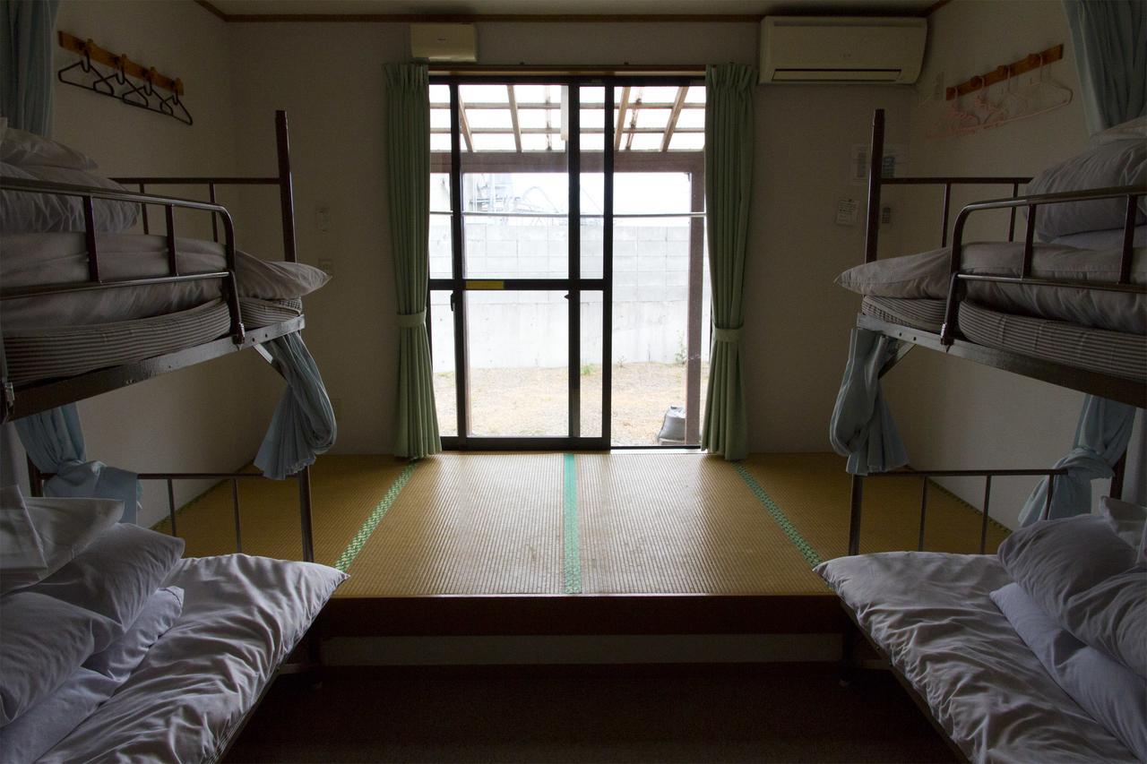 Yakushima Youth Hostel Exterior foto